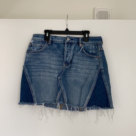 Pacsun Jean Skirt Denim Blue Mini Womens Size 28 Two Tone Raw Hem Button Fly - Picture 1 of 8